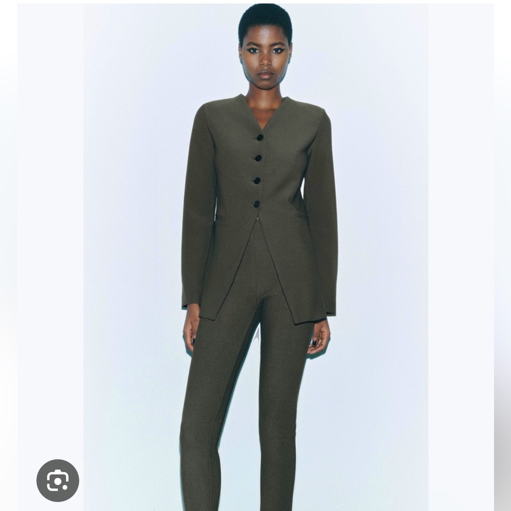 ZARA POCKET CREPE BLAZER